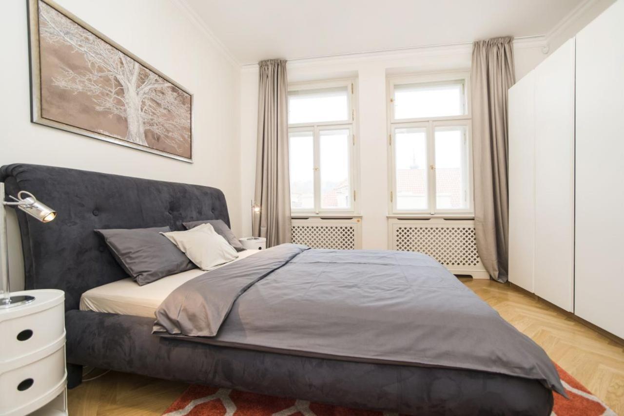 Milosrdnych Apartments Prag Oda fotoğraf